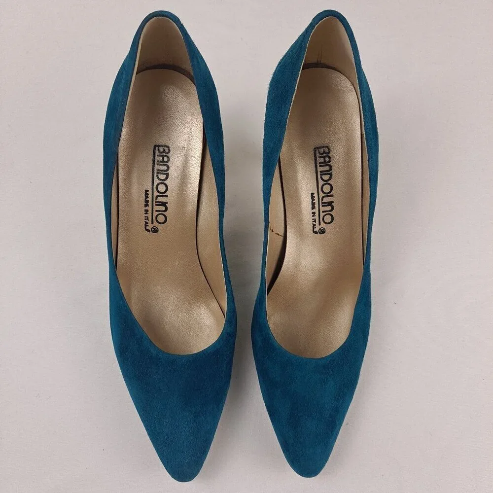 Bandolino Size 7.5M Turquoise Suede Heels Pointed Toe Made In Italy